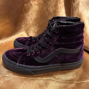 Deep purple velvet Sk8-Hi Vans